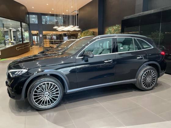 MERCEDES-BENZ GLC 300 2.0 MHEV AMG LINE 4MATIC 9G-TRONIC